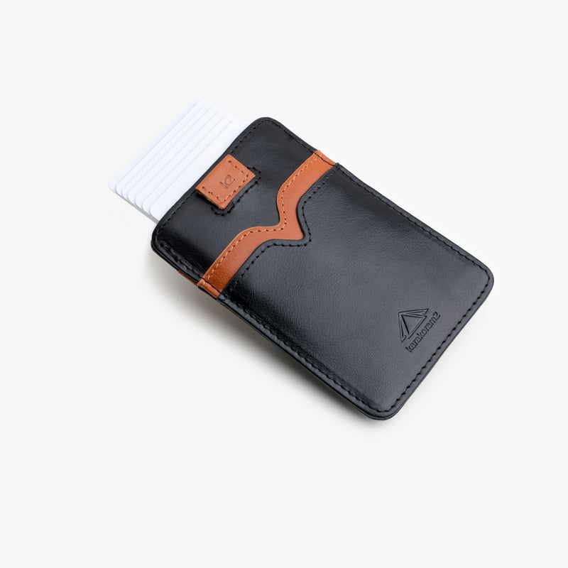 The light Minimalist card wallet karakoram2 leather 